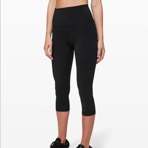 New Lululemon Align Crops 21” Black Size 8